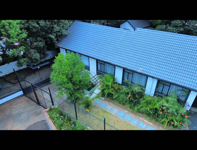 270M² OFFICE TO LET IN LIBRADENE